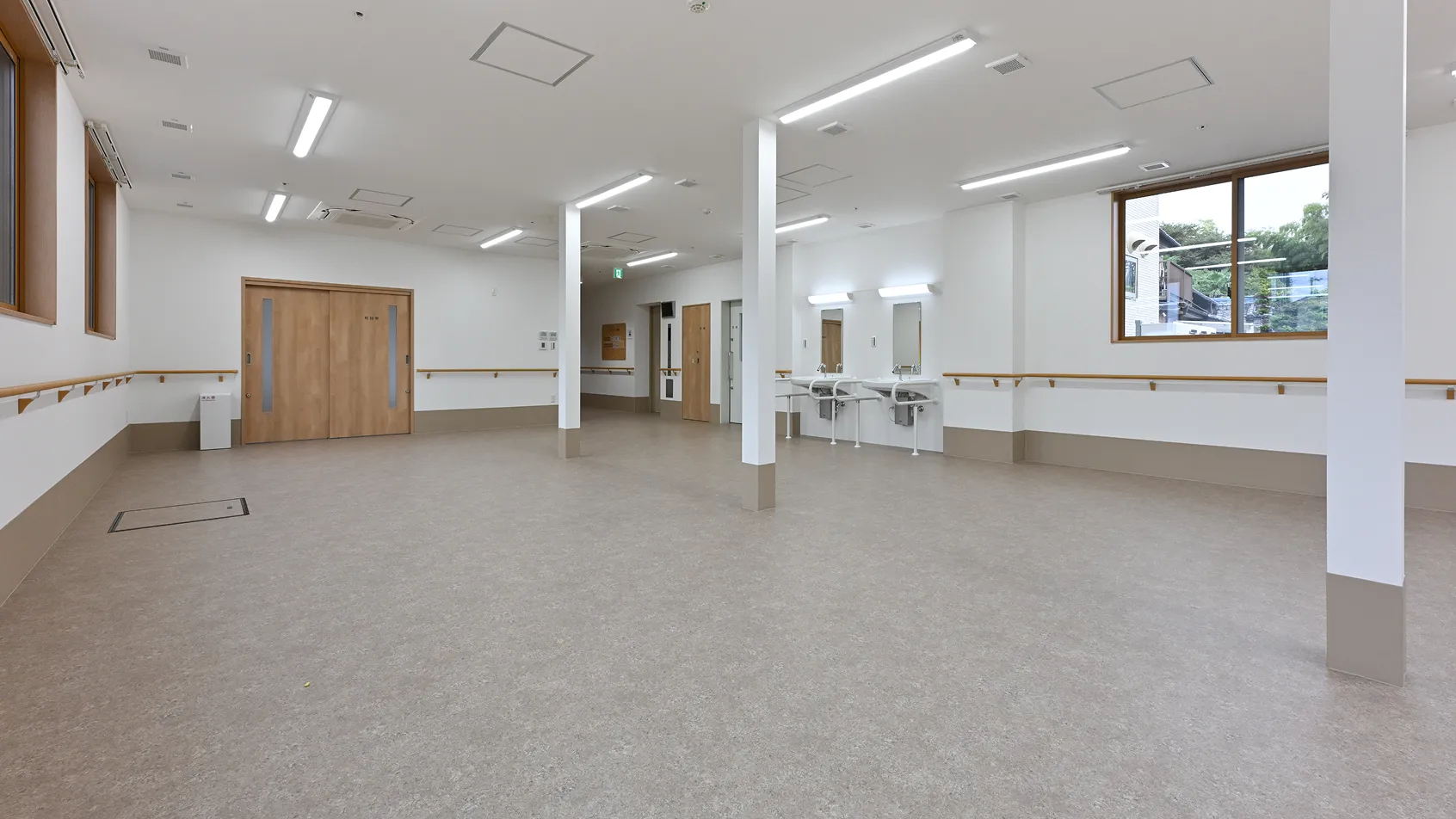 地域施設施工例  広間