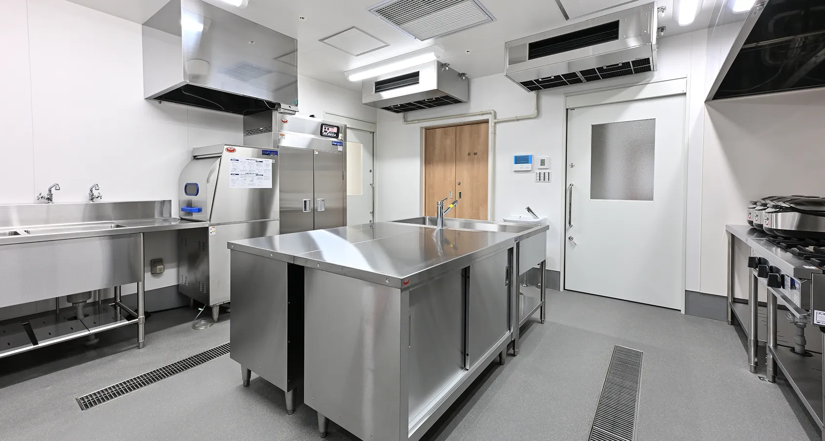 地域施設施工例  キッチン・洗い場