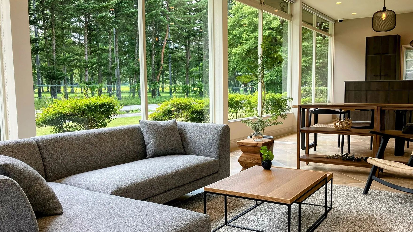 店舗施工例　軽井沢店内観１